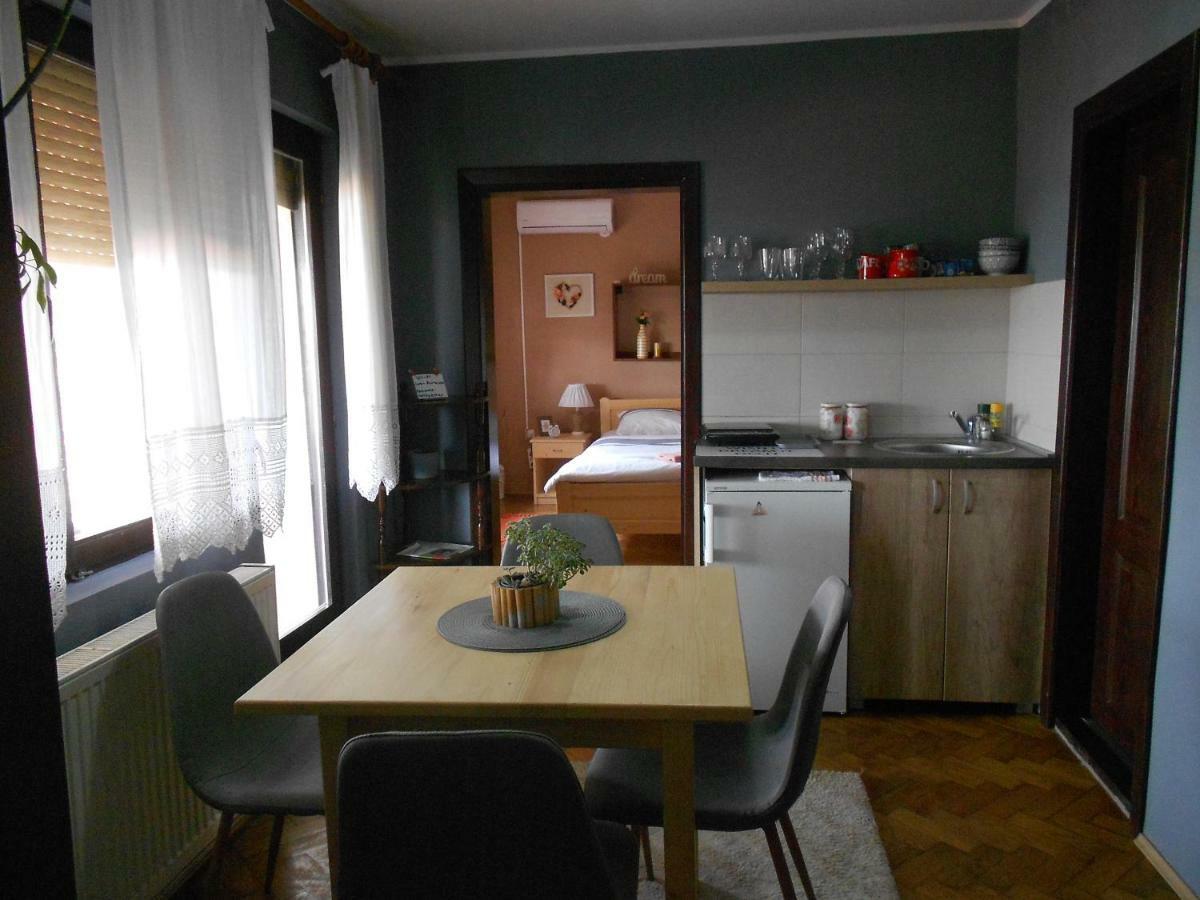 Hostelche Guest House Smederevo Exterior photo